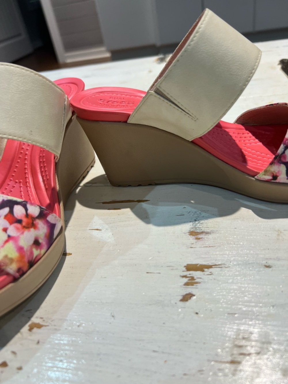 CROCS Coral Slide Sandals with Floral and Light Gray Straps - Picture 5 of 12